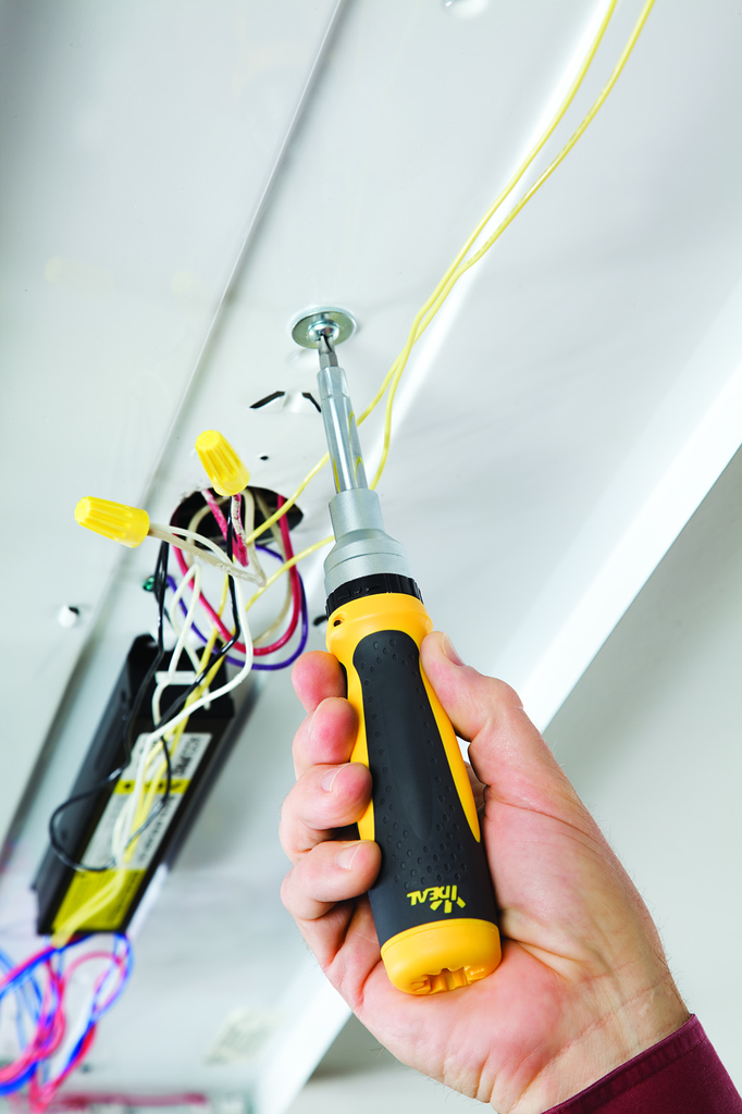 21-in-1 Twist-a-Nut™ Ratcheting Screwdriver
