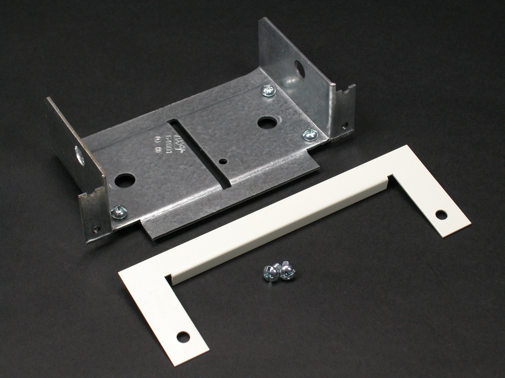 4000 Panel Connector Fitting