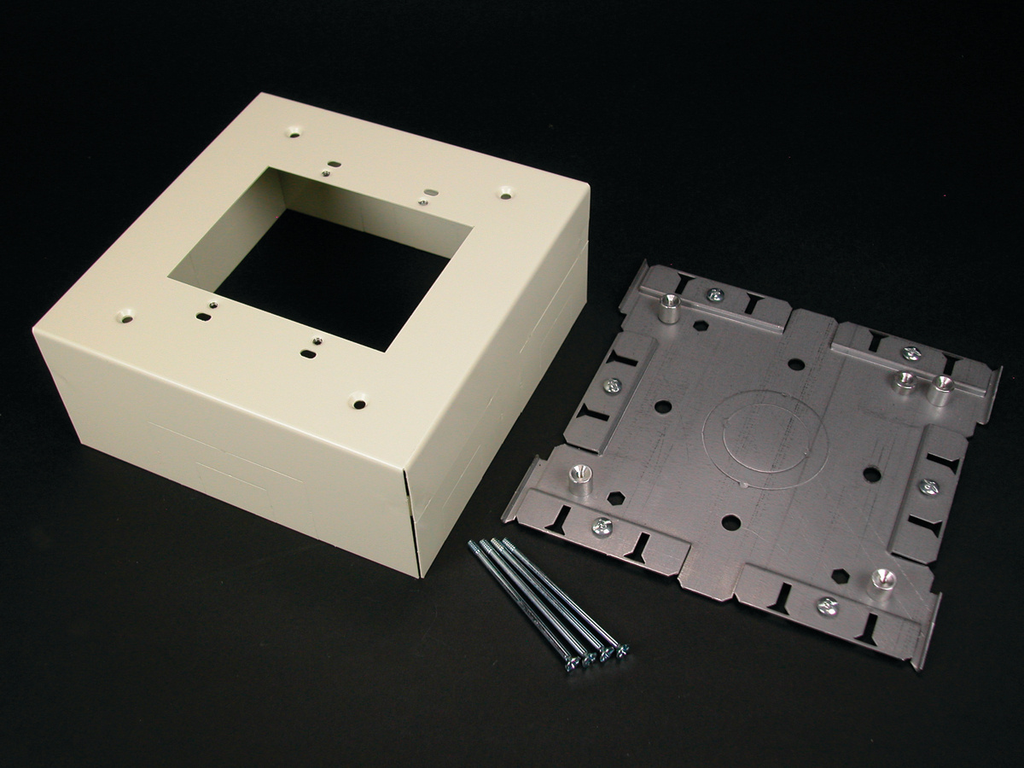 3000 Extra Deep Switch and Receptacle Box Fitting