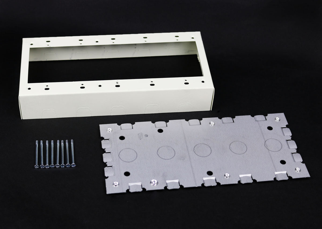 500/700 Five-Gang Switch and Receptacle Box Fitting