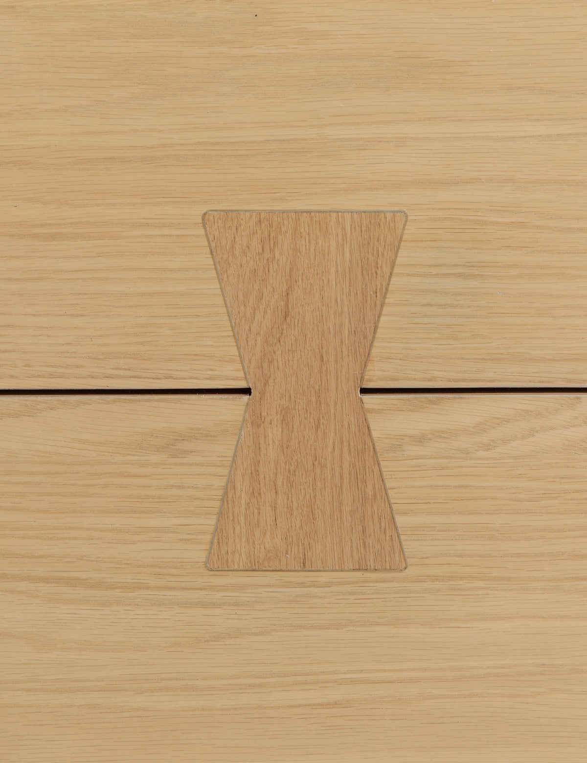 Hendon Dining Table