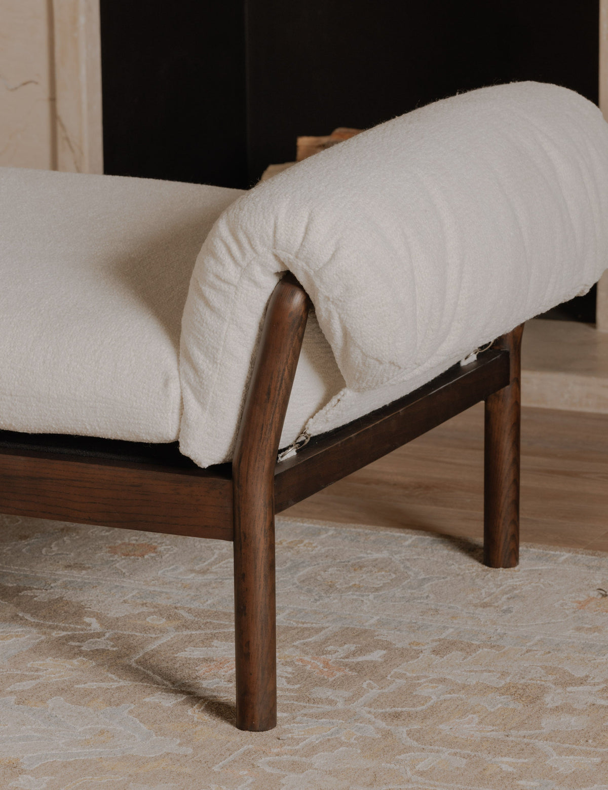 Nicolette Daybed