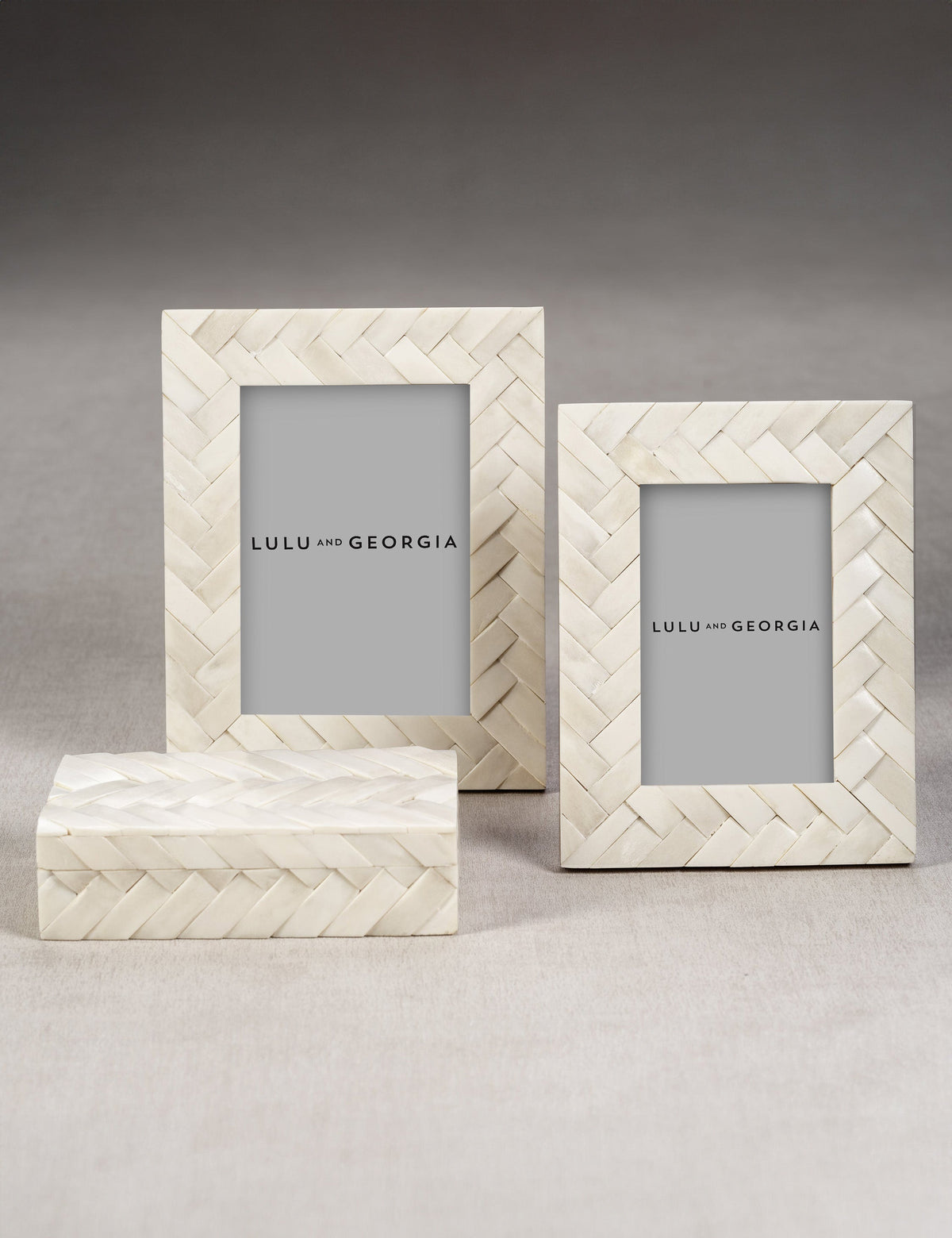 Netta Picture Frame