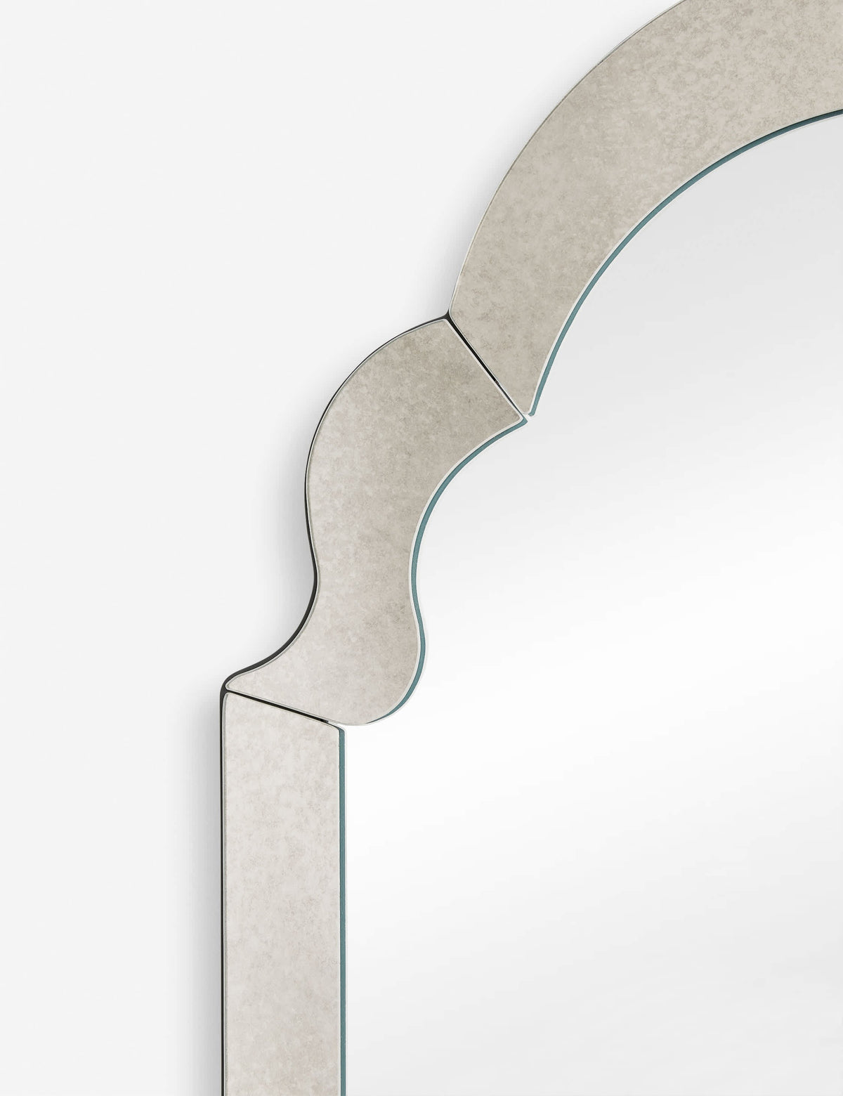 Lavold Mirror