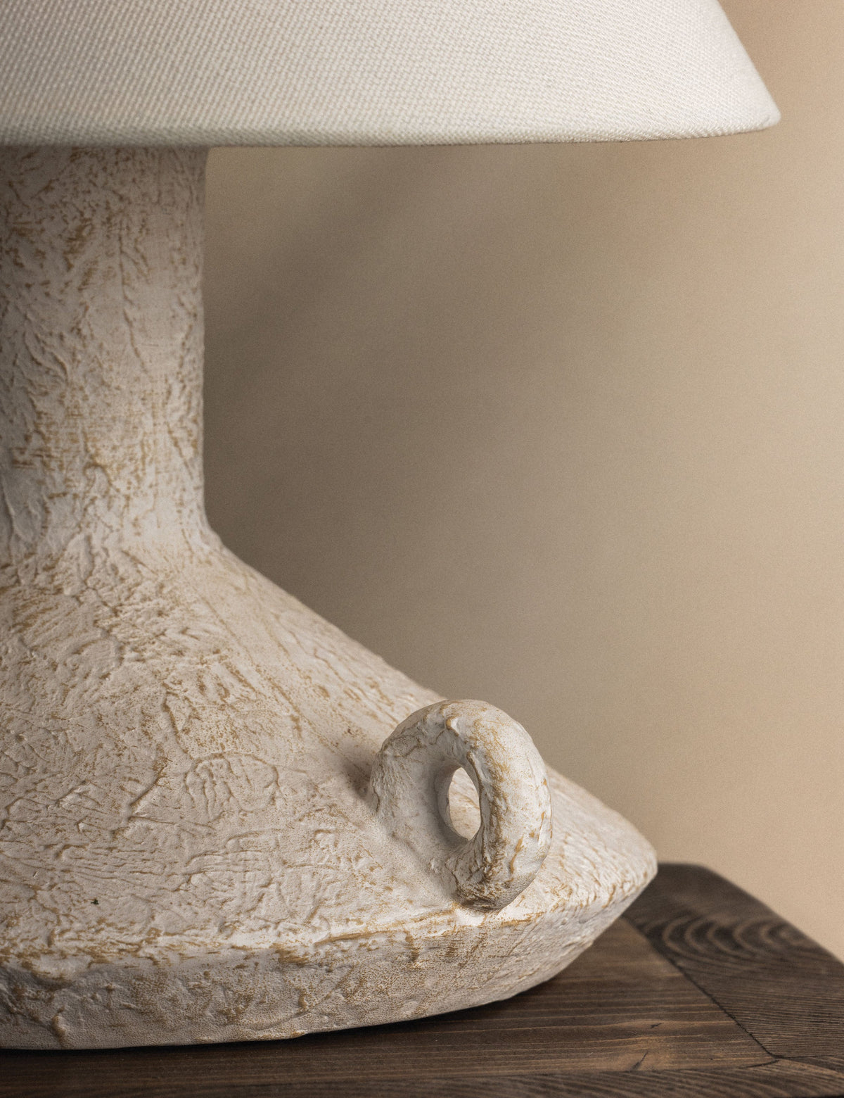 Hargrove Cordless Table Lamp