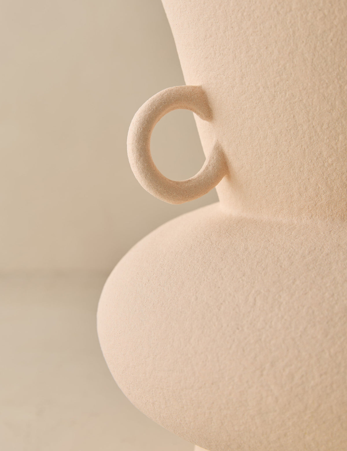 Philia Vase by Aimee Song