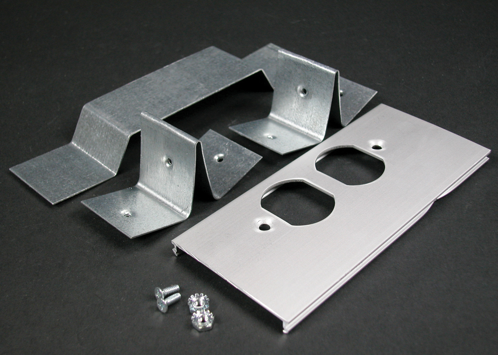 AL3300 Offset Duplex Receptacle Cover Plate (For Divided Raceway)