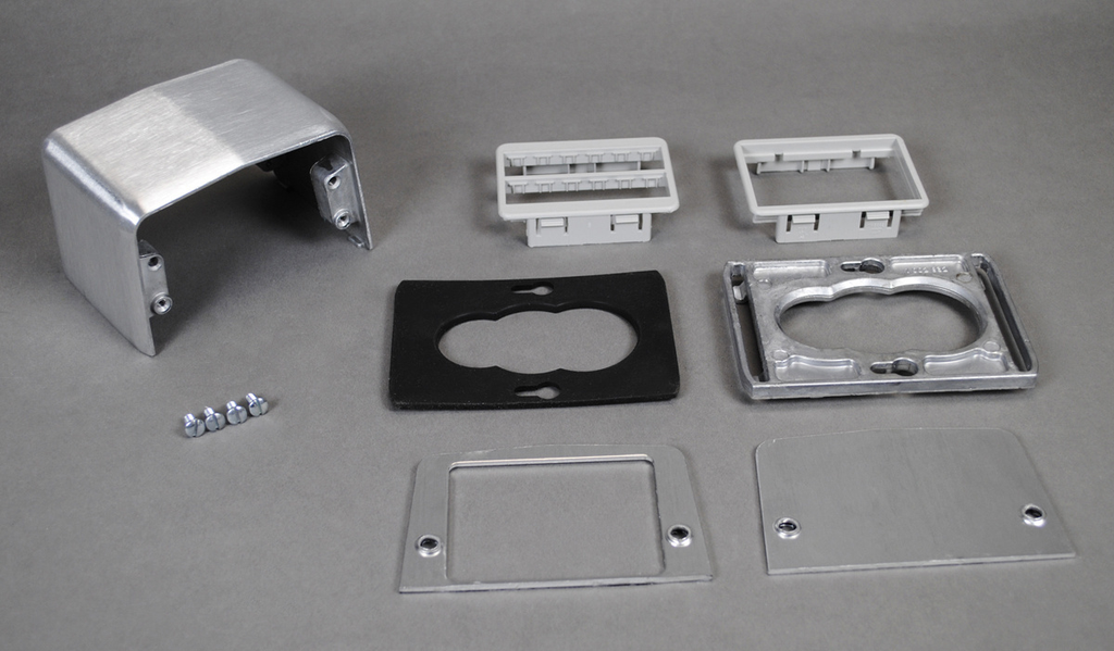 525 Series Four-Piece Communication Service Fitting