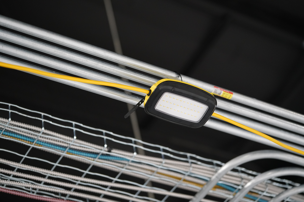 7165SW - 100' LED String Lights