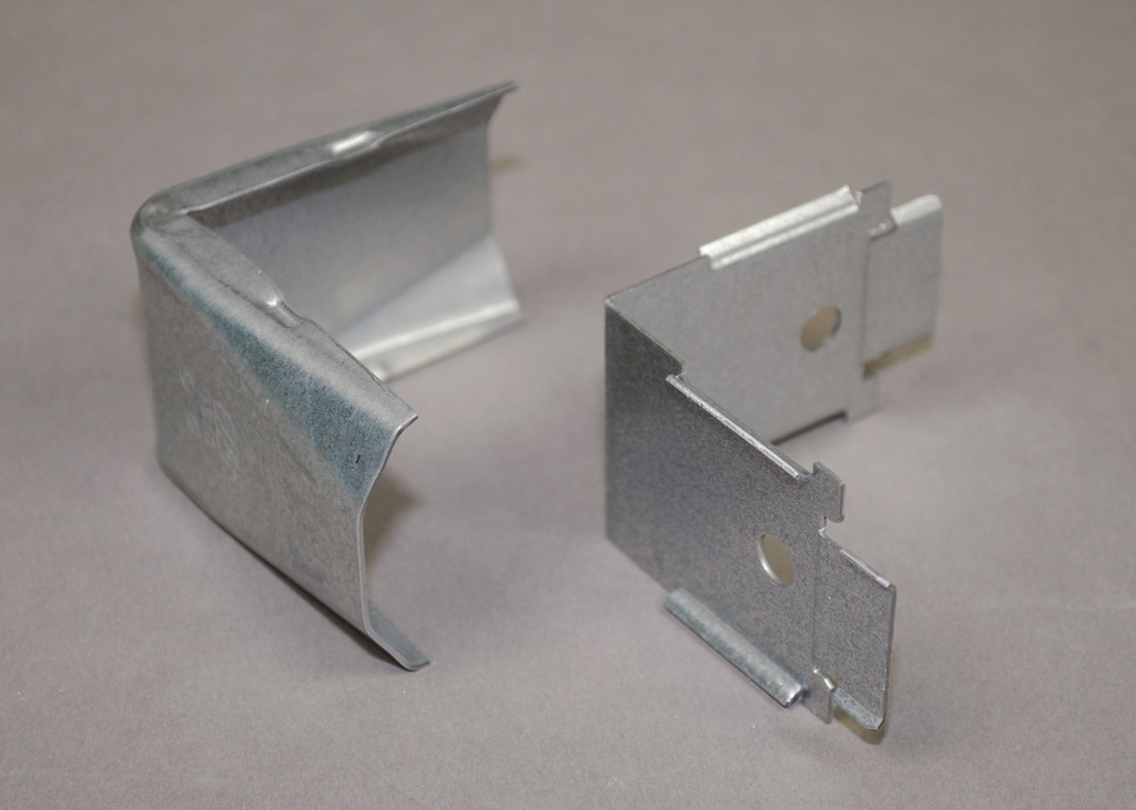 1500 Series Overfloor Raceway External Elbow