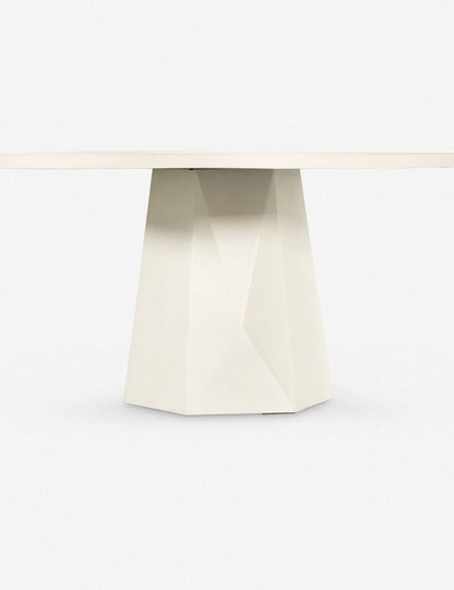 Schuller Indoor / Outdoor Round Dining Table