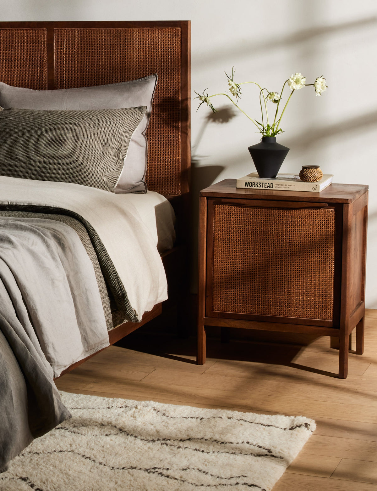 Hannah Platform Bed