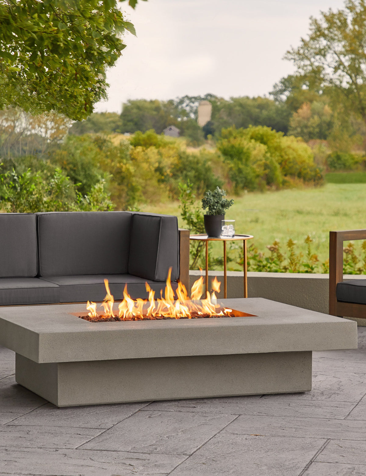 Pascual Fire Table