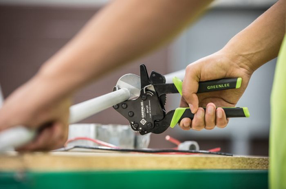 1-1/4 Quick Release Ratcheting PVC Cutter