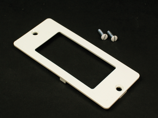 5500 Rectangle Receptacle Faceplate Fitting