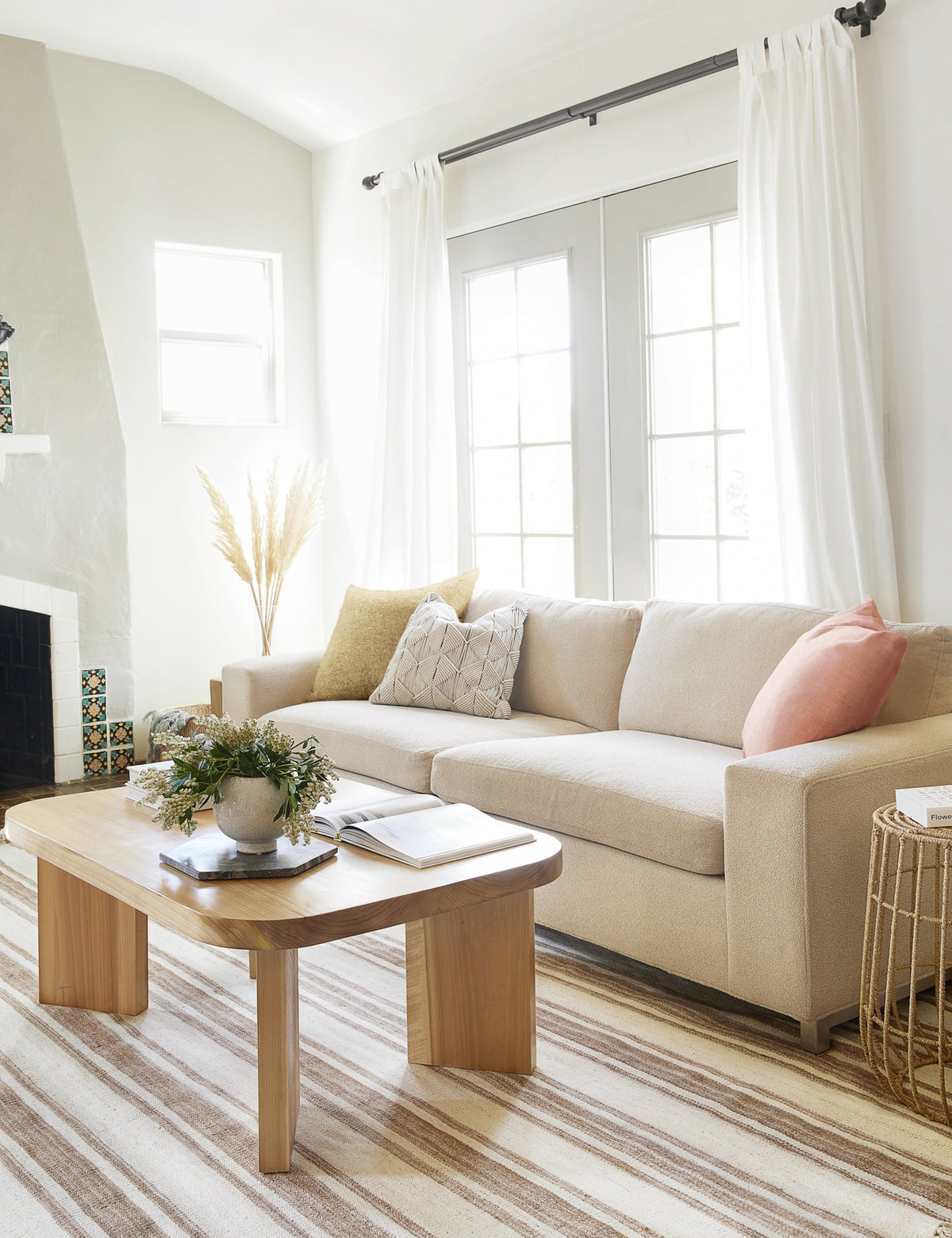 Ines Linen Pillow