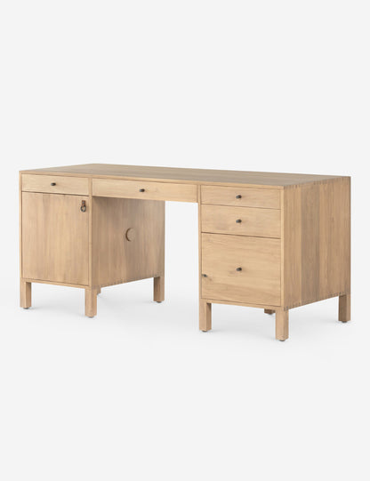 Maeve Desk