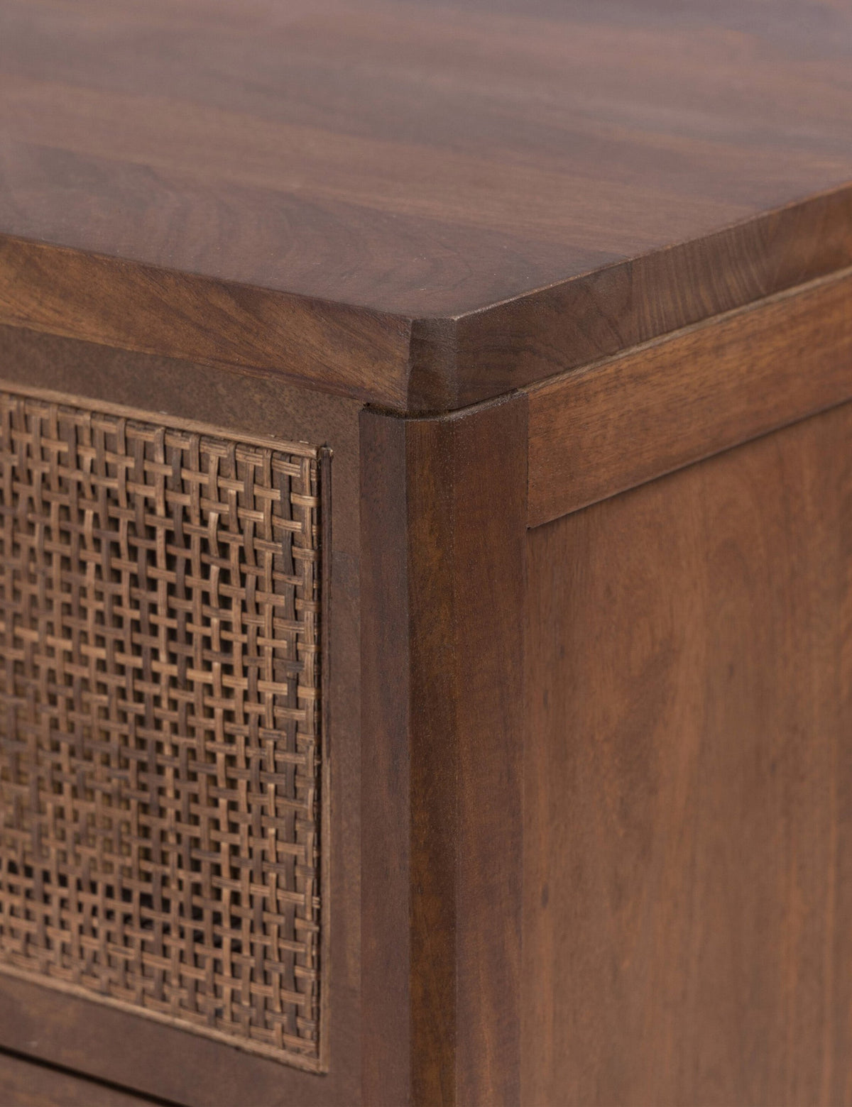 Hannah 9-Drawer Dresser