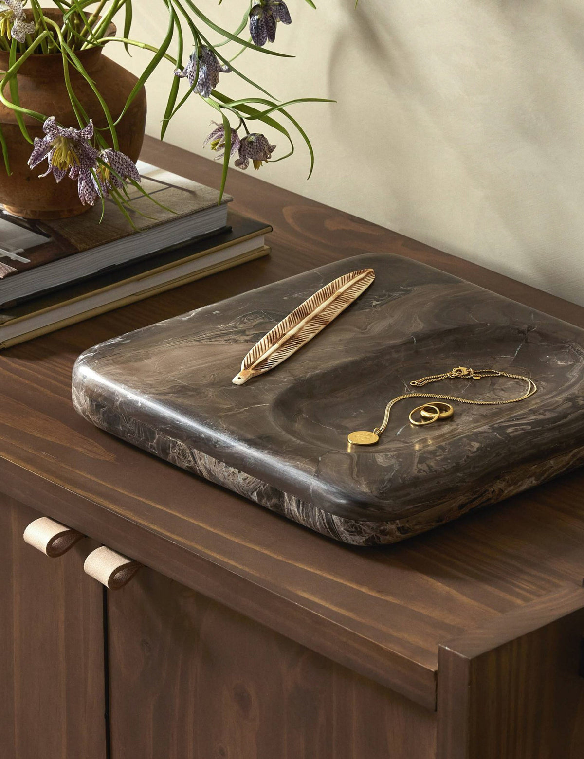 Bellett Catchall