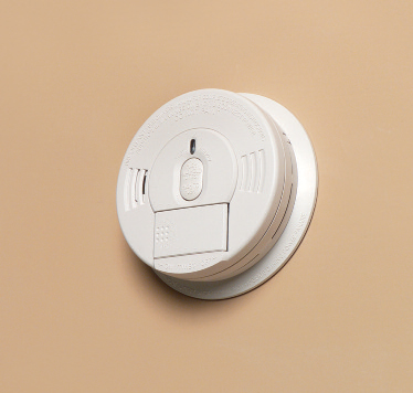 4" Round Low Voltage Mounting Bracket, Black