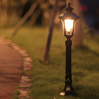 Vintage Classic Black LED Outdoor Lawn Post Light with Water Glass Lens