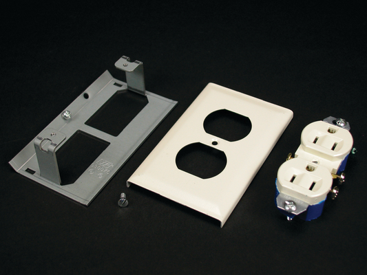 3000 Duplex Grounding Receptacle Cover Fitting