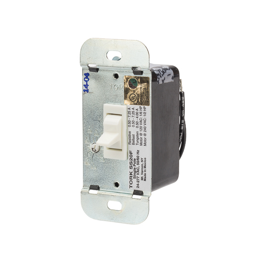 18 Hr Wall Timer 60W 24-277V White Flash
