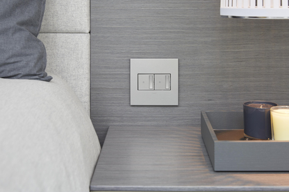 adorne® Satin Nickel 1-Gang Screwless Wall Plate