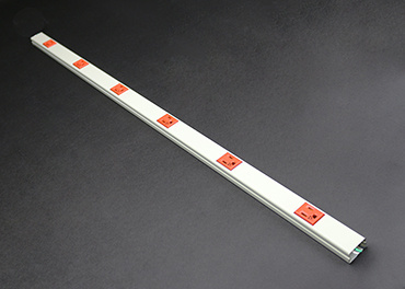 20IG306 Steel Plugmold® Multioutlet System