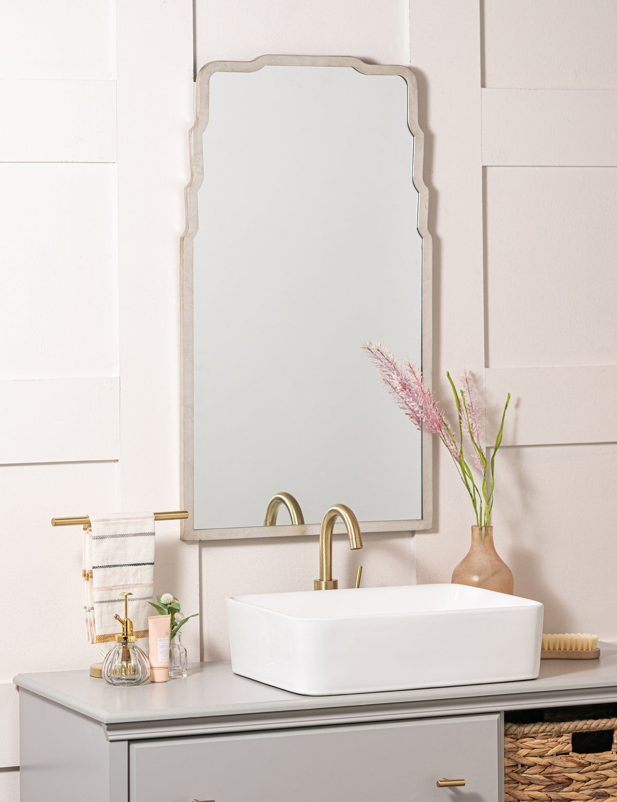Millian Mirror