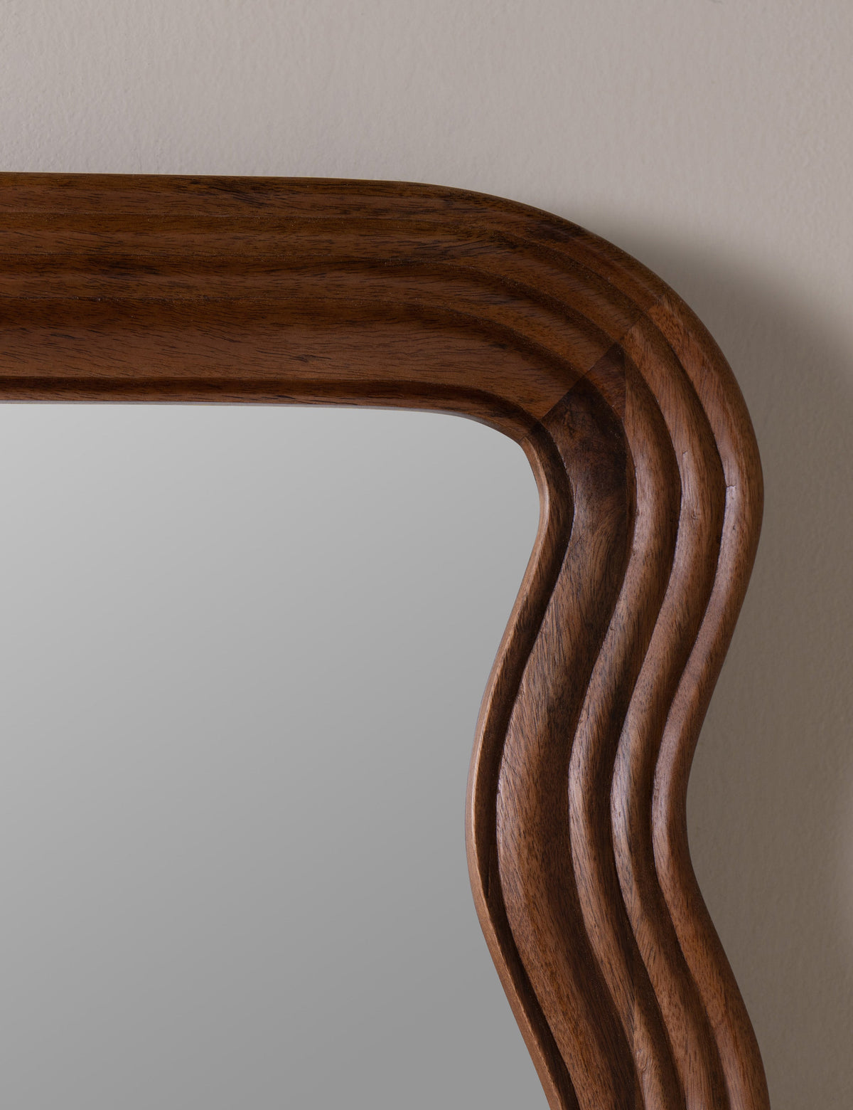 Renata Mirror