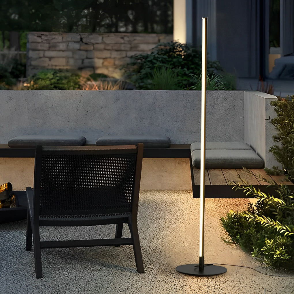 Waterproof Minimalist Outdoor LED Linear Lights Black Floor Lamp