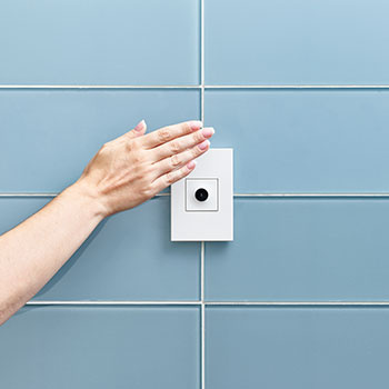 adorne® Gloss White 1-Gang Screwless Wall Plate with Microban®