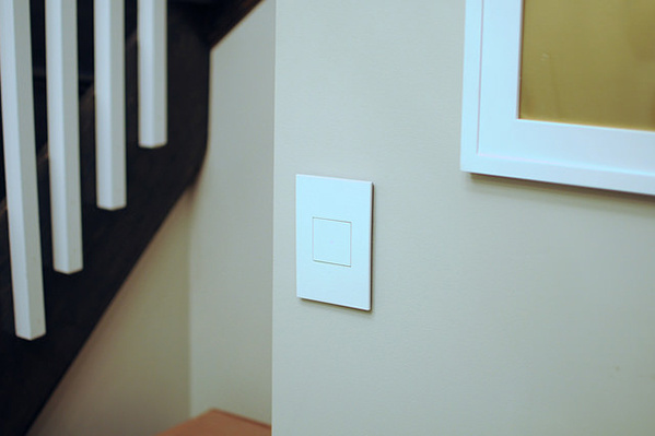 adorne® Gloss White 1-Gang Screwless Wall Plate with Microban®