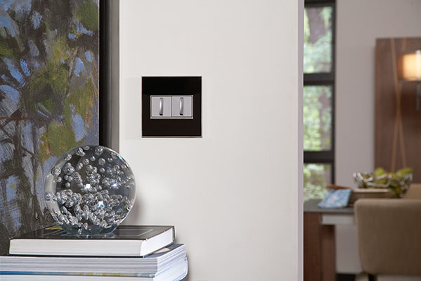 adorne® Satin Nickel 1-Gang Screwless Wall Plate
