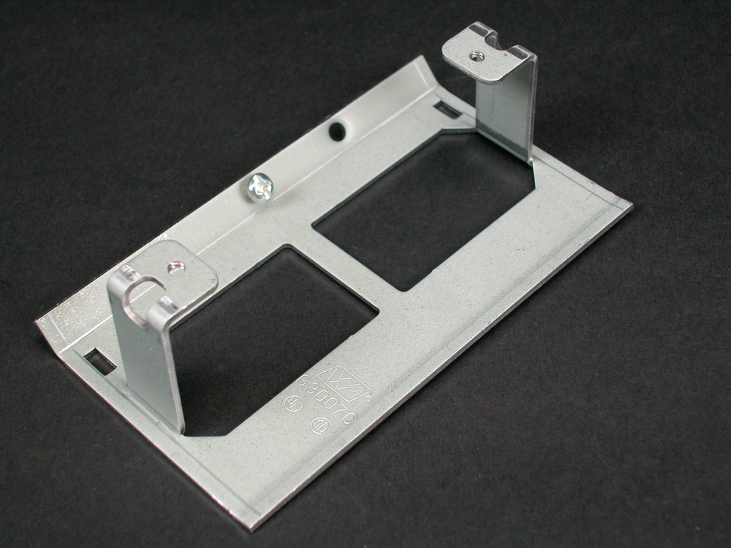 3000 Device Bracket Fitting