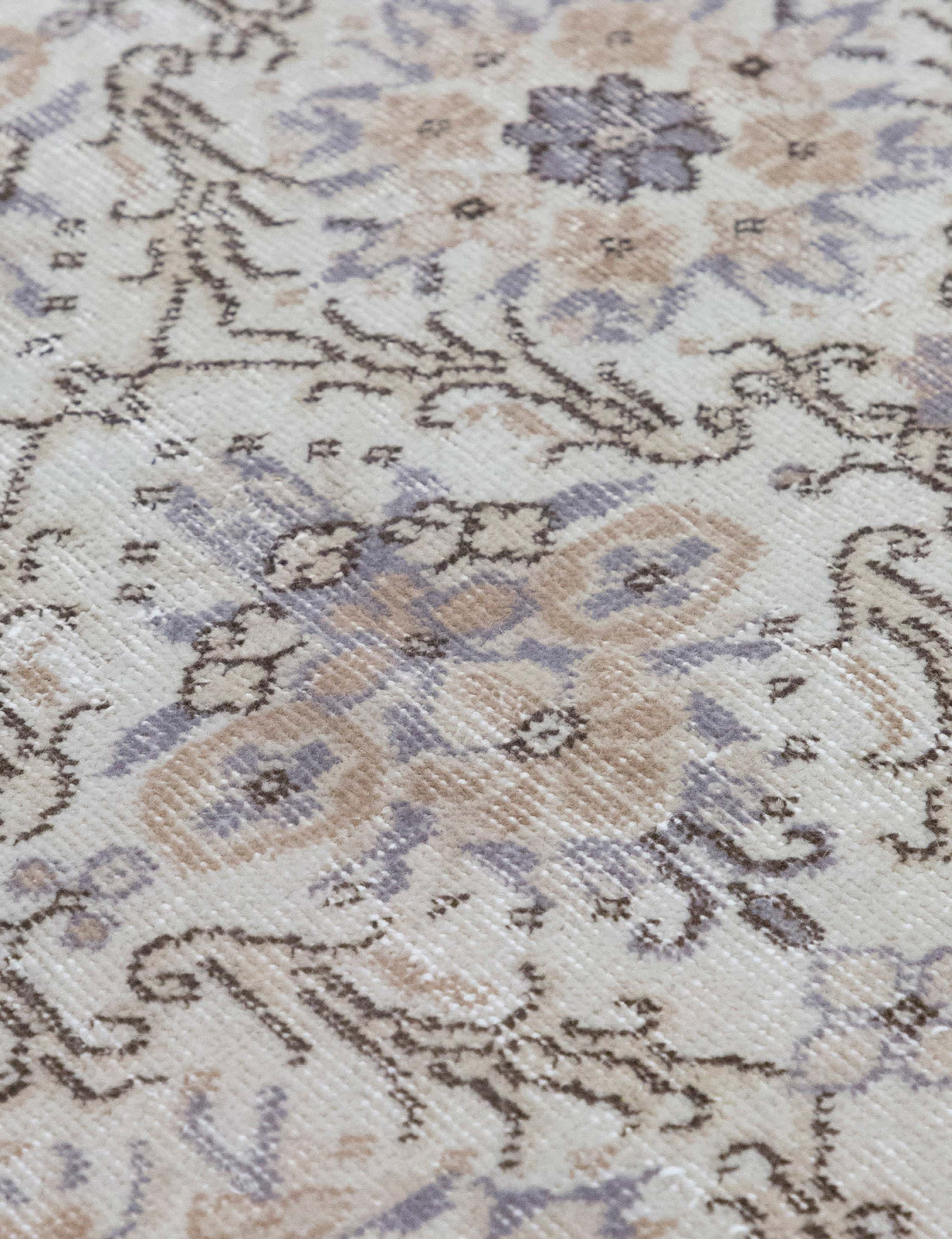 Vintage Turkish Hand-Knotted Wool Rug No. 596, 3'11" x 7'1"