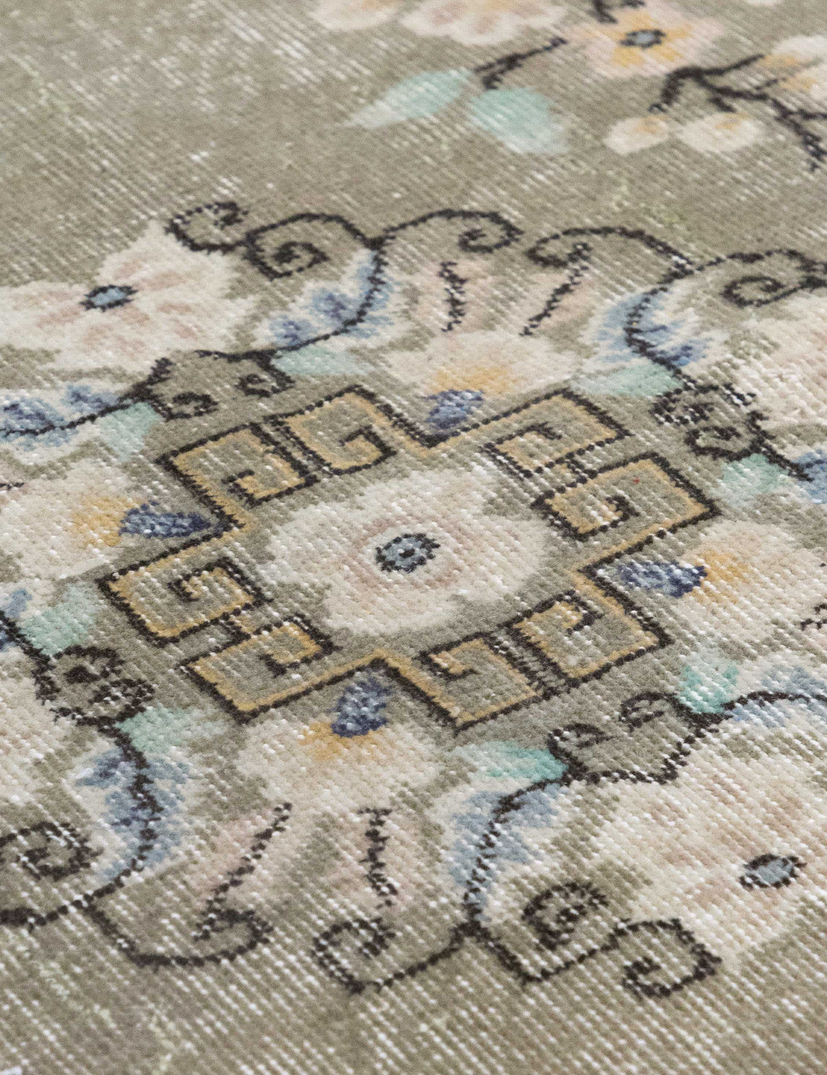 Vintage Turkish Hand-Knotted Wool Rug No. 598, 4'2" x 7'3"