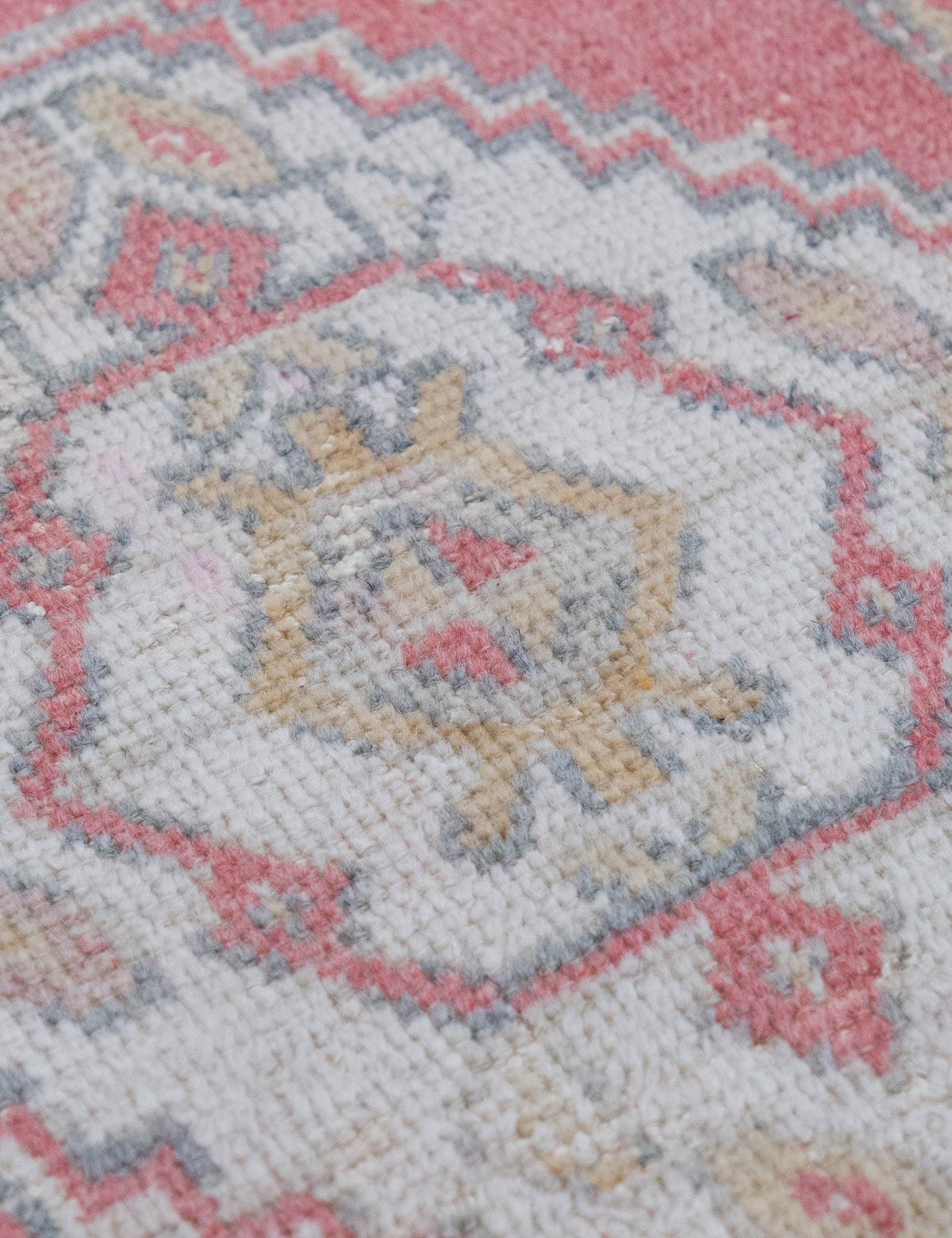 Vintage Turkish Hand-Knotted Wool Mini Rug No. 308, 1'7" x 3'2"