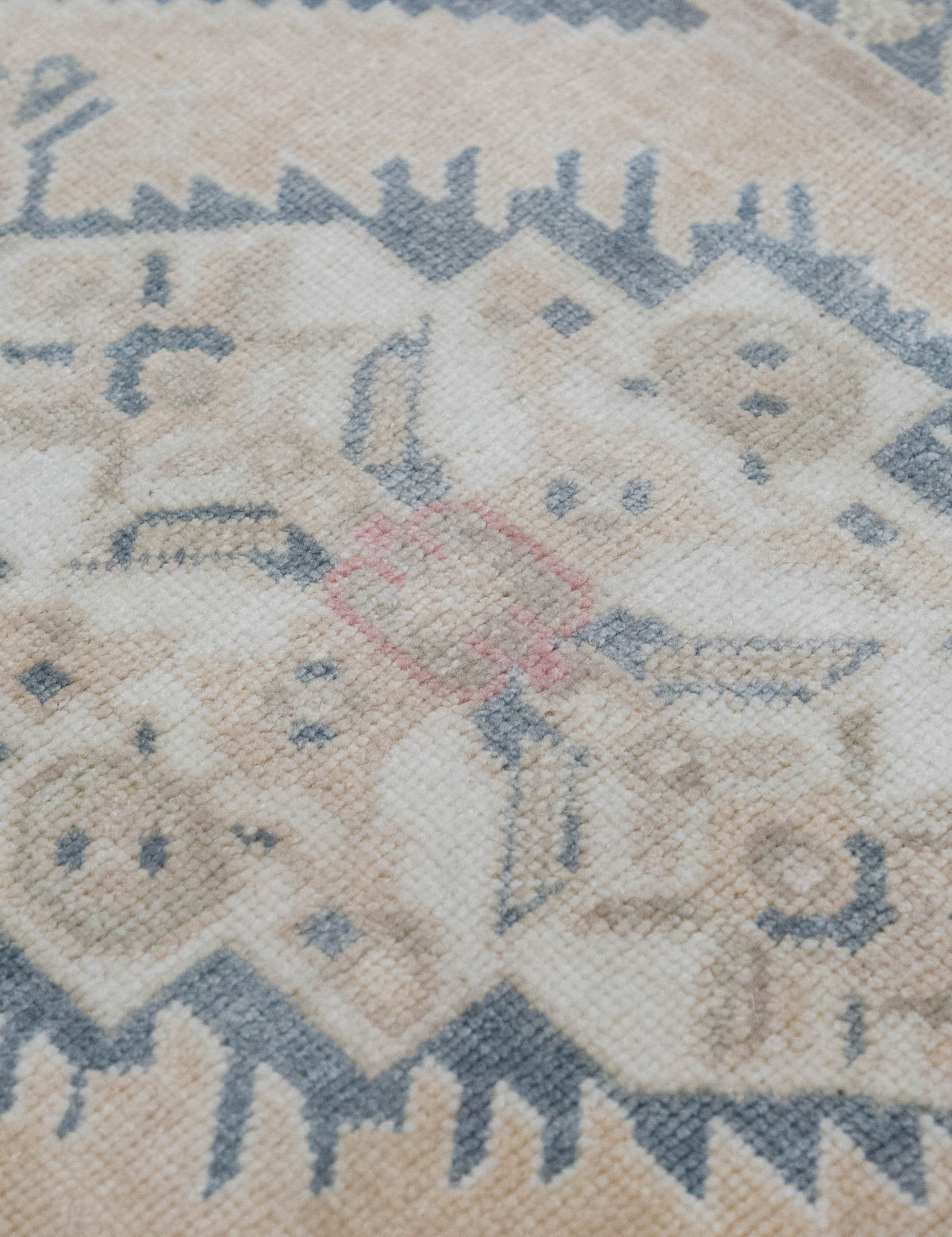 Vintage Turkish Hand-Knotted Wool Mini Rug No. 317, 1'9" x 3'4"