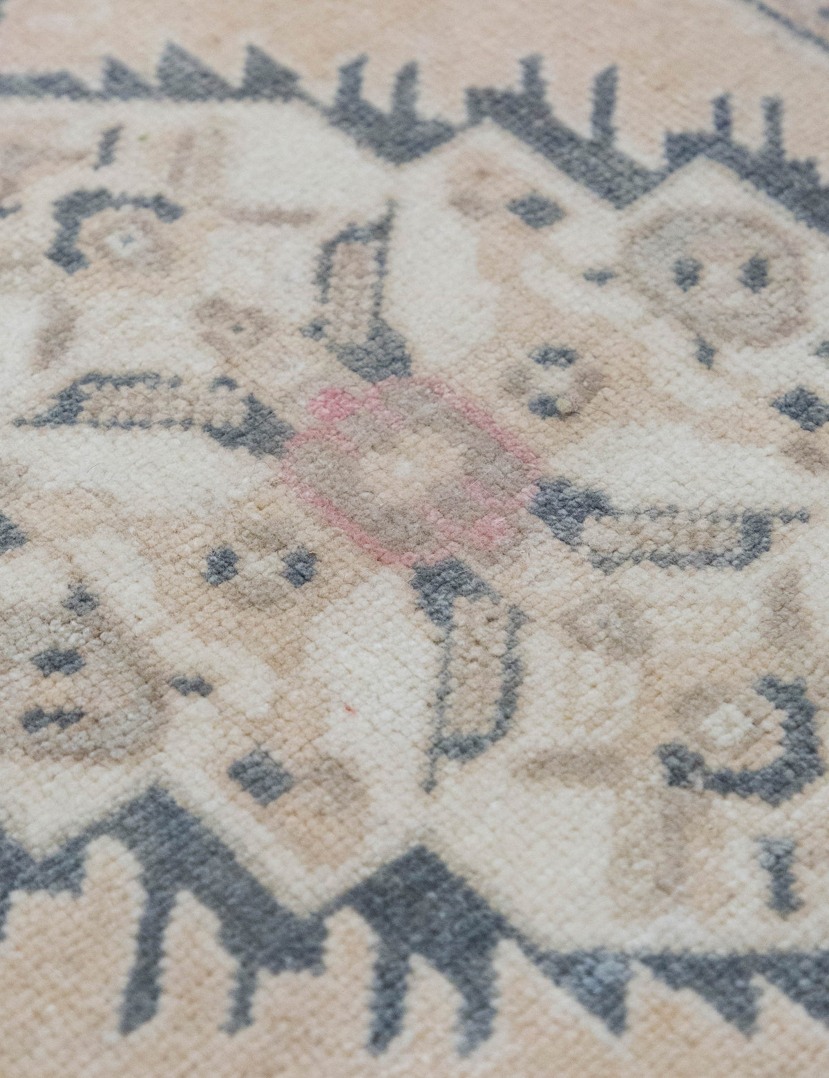 Vintage Turkish Hand-Knotted Wool Mini Rug No. 322, 1'8" x 3'2"