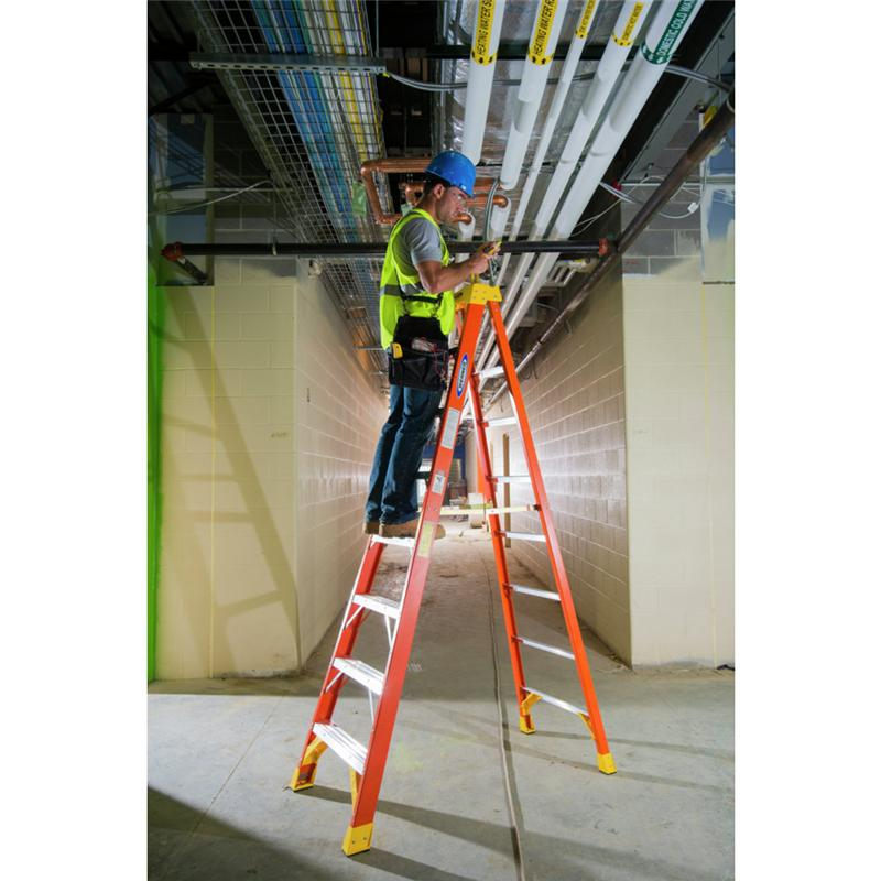 6204 4 ft Type IA Fiberglass Step Ladder