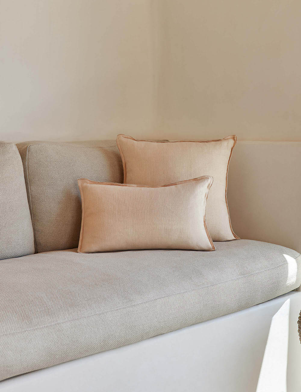 Arlo Linen Pillow