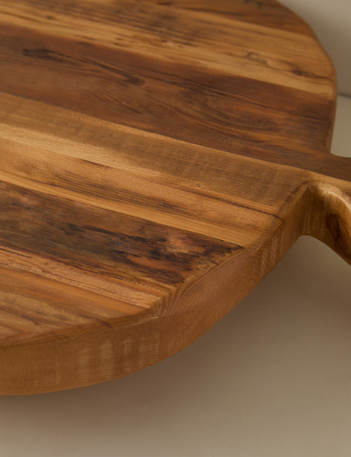 Classic Rectangular Footed Board by etúHOME