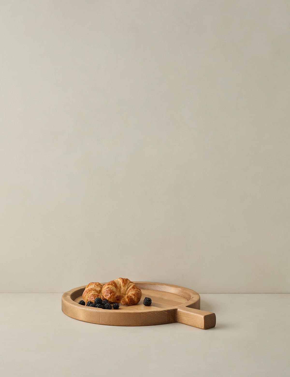 Classic Serving Tray by etúHOME