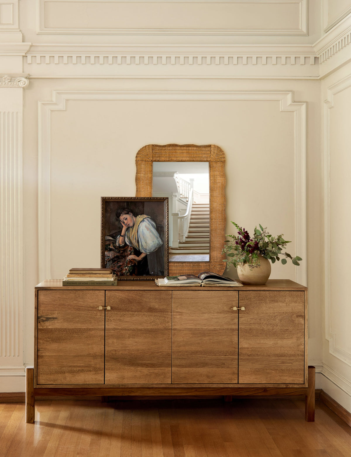 Yarely Mirror