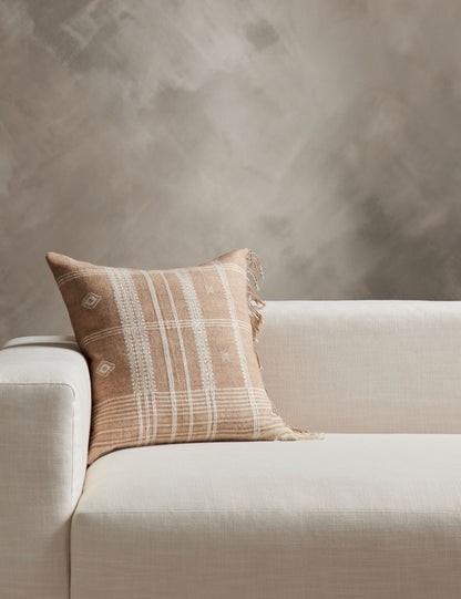 Kavia Pillow
