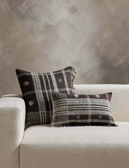 Kavia Pillow