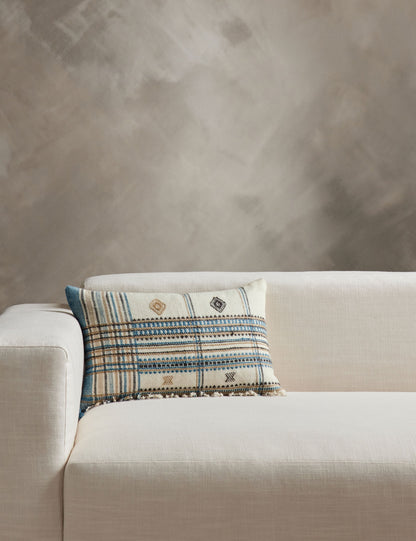 Kavia Pillow
