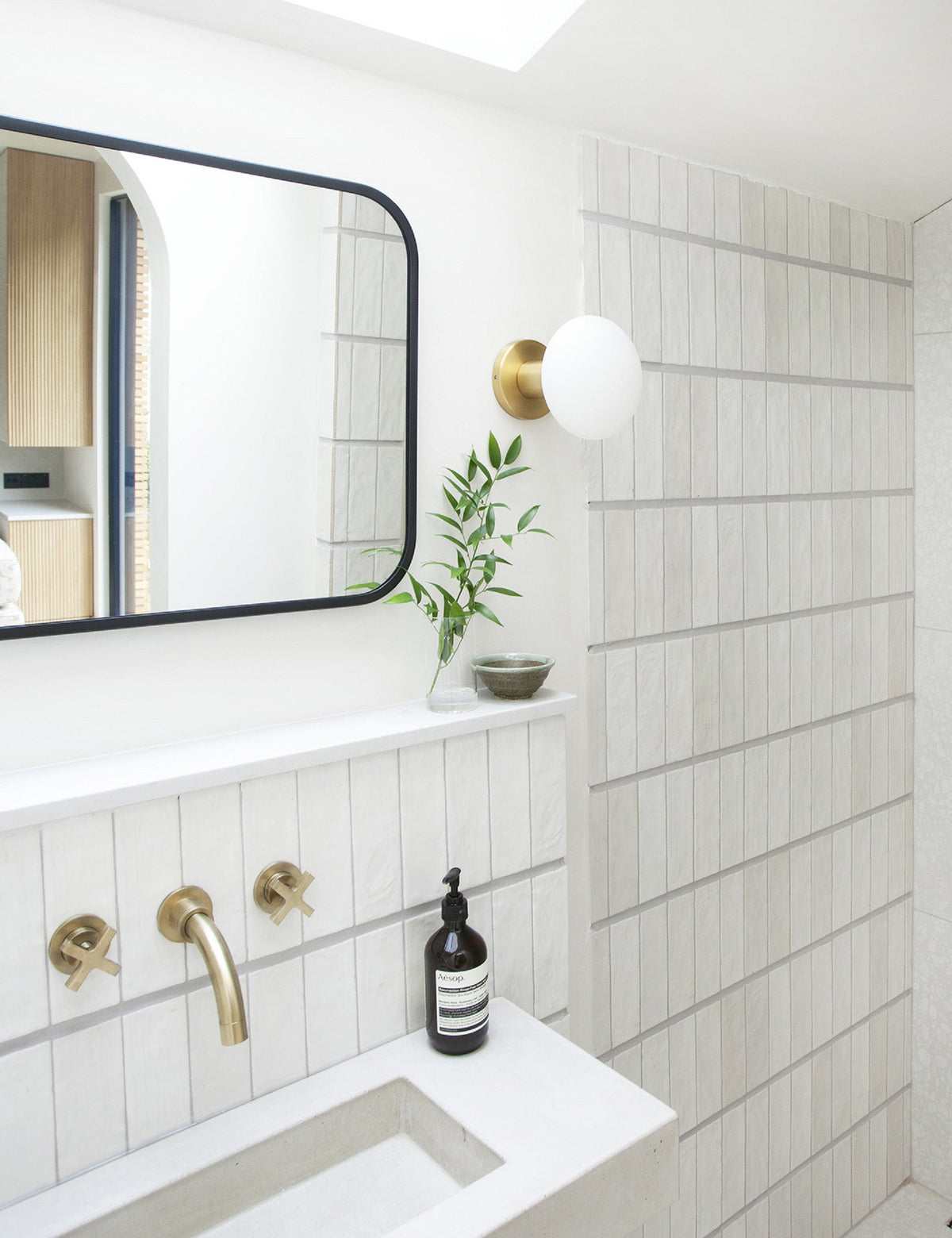 Lochan Outdoor Sconce with Oval by Tala